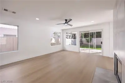 8372 Lexford Street, Las Vegas, NV 89123 