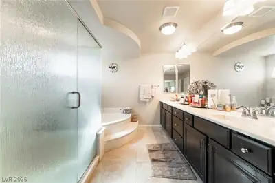 6453 Mount Eden Avenue, Las Vegas, NV 89139 Primary Bathroom