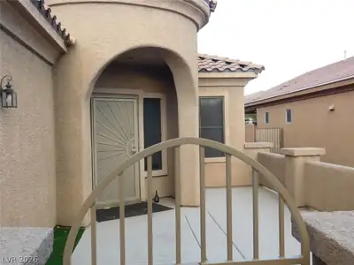 4012 Shetland Pony Street, Las Vegas, NV 89122 Entry