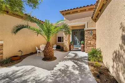 2107 Noah Tyler Ct., Henderson, NV 89052 Courtyard