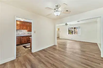 1809 East Saint Louis Avenue, Las Vegas, NV 89104 Dining Area