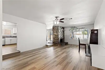 7224 William Anders Avenue, Las Vegas, NV 89145 Living Room