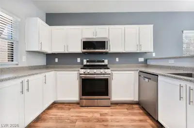 2825 Woodland Park Avenue, North Las Vegas, NV 89086 Kitchen