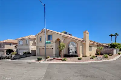 8963 Dove Cove Drive Las Vegas, NV 89129