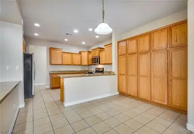 4042 Haflinger Court, Las Vegas, NV 89122 Kitchen