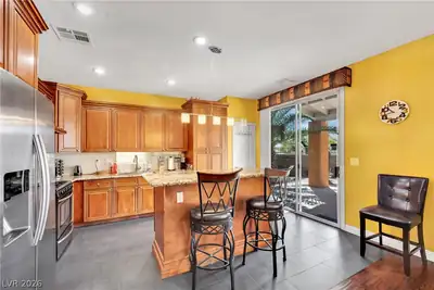 9677 Casper Peak Court, Las Vegas, NV 89117 Kitchen
