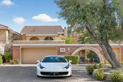 3020 bel air, Las Vegas, NV 89109 Front of Structure