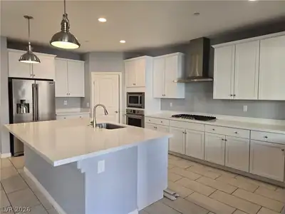 2926 Tremont Avenue, Henderson, NV 89052 Kitchen