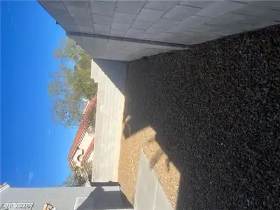 8001 Mt Royal Court, Las Vegas, NV 89145 Yard