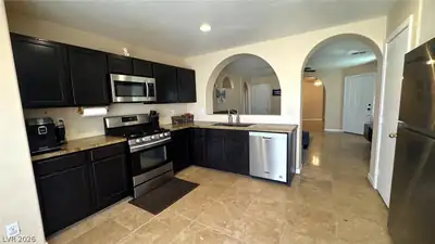 4582 Ordway Drive, Las Vegas, NV 89139 Kitchen