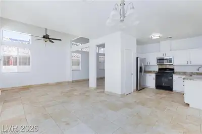 1835 Poetic Valley, Henderson, NV 89012 Kitchen