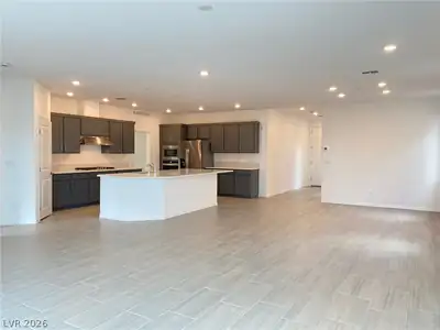 8462 Hawks View Street, Las Vegas, NV 89113 