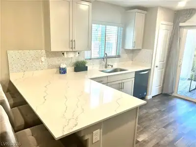 6594 Secret Grove Avenue, Las Vegas, NV 89130 Kitchen