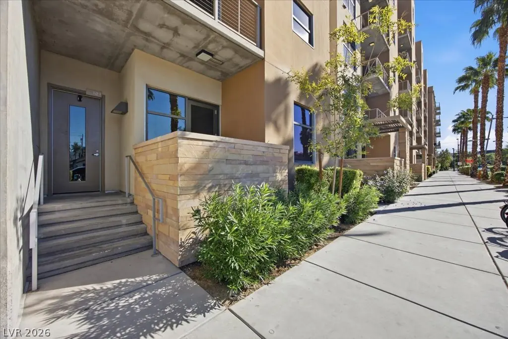 353 East Bonneville Avenue 121, Las Vegas, NV 89101