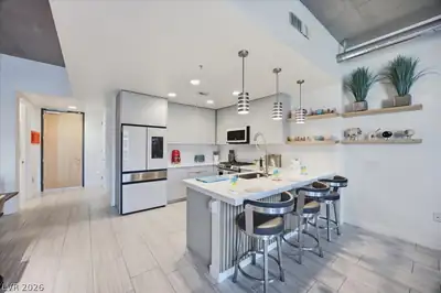 353 East Bonneville Avenue 121, Las Vegas, NV 89101 Kitchen