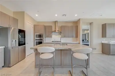 10124 Meandering Dell Avenue, Las Vegas, NV 89166 Kitchen