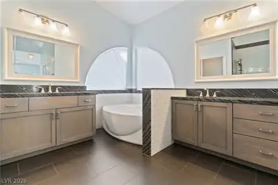6236 Desert Haven Road, Las Vegas, NV 89130 Primary Bathroom