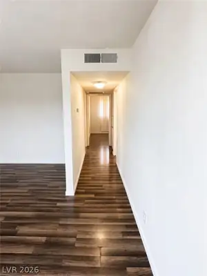412 West Monroe Avenue 19, Las Vegas, NV 89106 Hallway