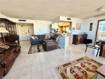 205 East Harmon Avenue 902, Las Vegas, NV 89169 Living Room