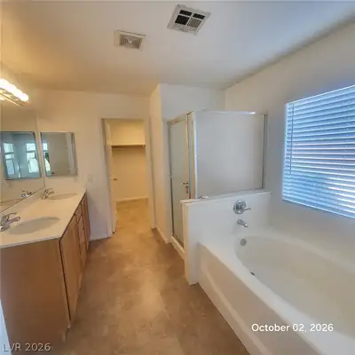 560 Playa Linda Place, Las Vegas, NV 89138 Primary Bathroom
