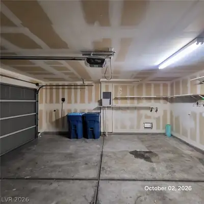 560 Playa Linda Place, Las Vegas, NV 89138 Garage