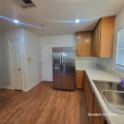 560 Playa Linda Place, Las Vegas, NV 89138 Kitchen