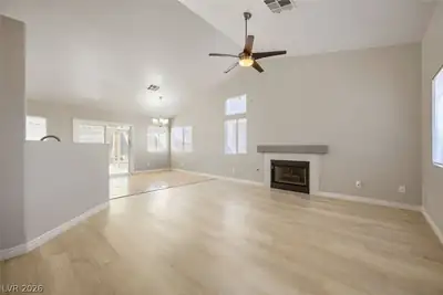 124 Grandview Drive, Henderson, NV 89002 Living Room