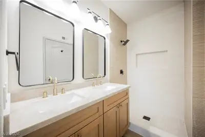 7701 Constanso Avenue 104, Las Vegas, NV 89128 