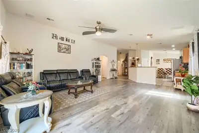 6079 Dover Dove Court, North Las Vegas, NV 89081 Living Room