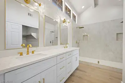 531 Carnforth Drive, Henderson, NV 89014 Primary Bathroom