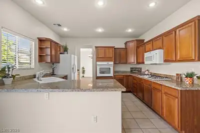 10532 Brownsville Avenue, Las Vegas, NV 89129 Kitchen