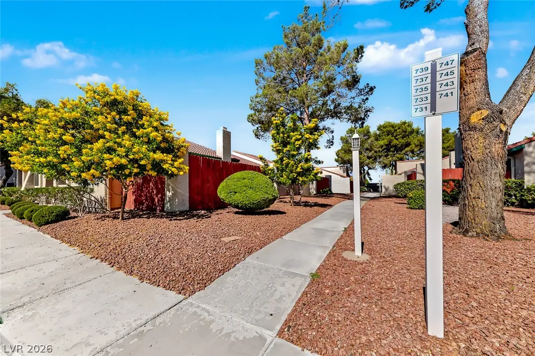 737 Heritage Vista Avenue, Henderson, NV 89015