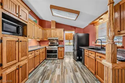 860 Dixieland Street, Pahrump, NV 89048 Kitchen