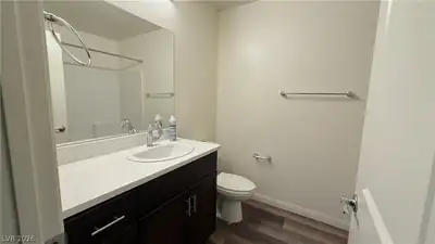 10079 Vibrant Moon Avenue, Las Vegas, NV 89129 Bathroom