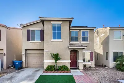 2099 Lost Maple Street, Las Vegas, NV 89115 Front of Structure