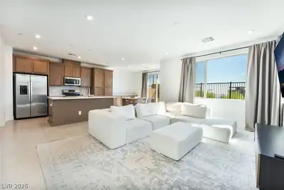 740 Echelon Street, Las Vegas, NV 89138 Living Room