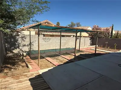 8344 Granite Peak Court, Las Vegas, NV 89145 Yard
