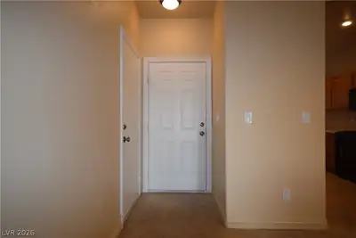 8036 Gallagher Island Street, Las Vegas, NV 89143 Entrance Foyer