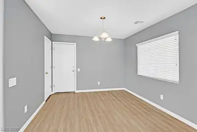 9139 Mackanos Avenue, Las Vegas, NV 89148 Dining Area