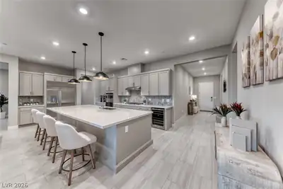 375 Portus Delphini Court, Henderson, NV 89011 Kitchen