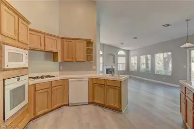 7456 Oatman Lane, Las Vegas, NV 89120 Kitchen