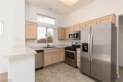 10725 Windledge Avenue, Las Vegas, NV 89134 Kitchen