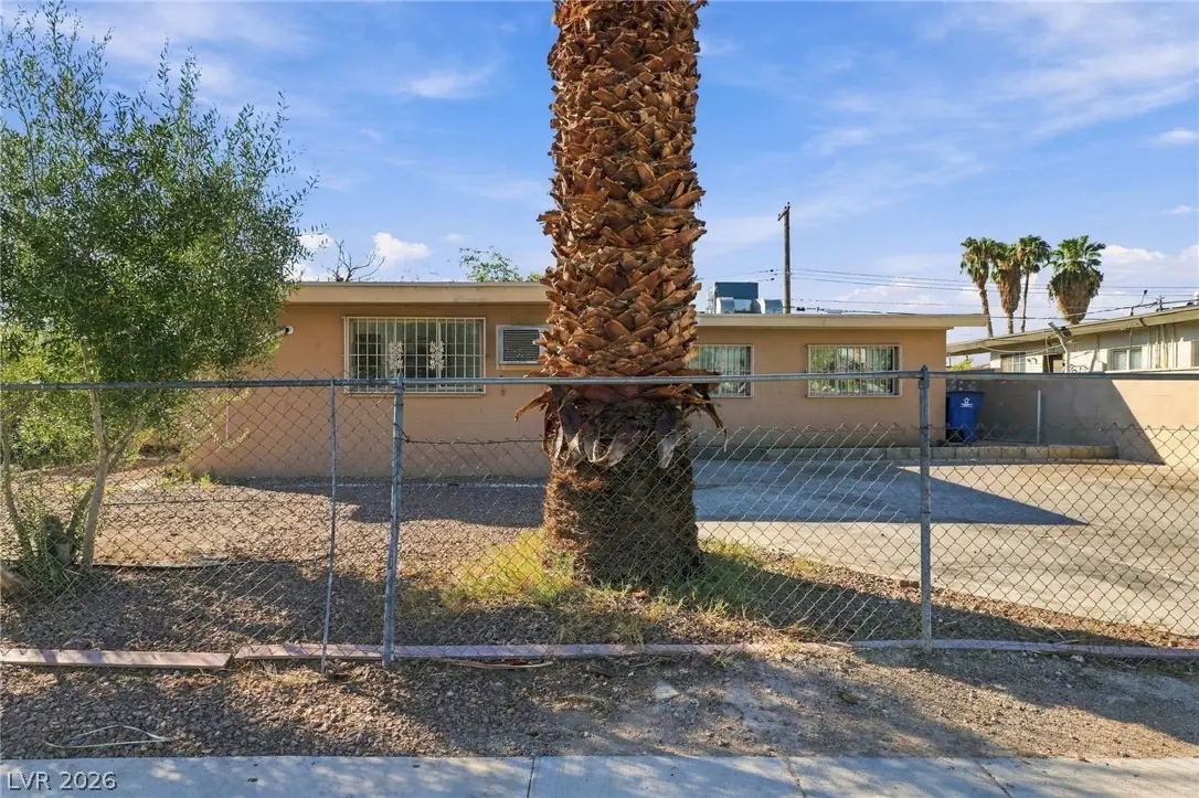 2521 Perliter Avenue, North Las Vegas, NV 89030