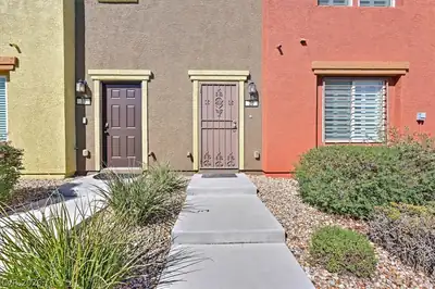 4650 Ranch House Road 20, North Las Vegas, NV 89031 Front of Structure