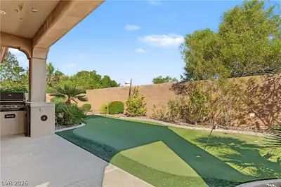 6 Mohansic Road, Henderson, NV 89052 Yard