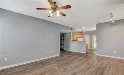 9975 Peace Way 1146, Las Vegas, NV 89147 Living Room