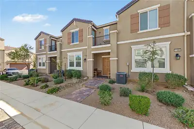 1180 Gypsum Hills Court, Henderson, NV 89002 Front of Structure