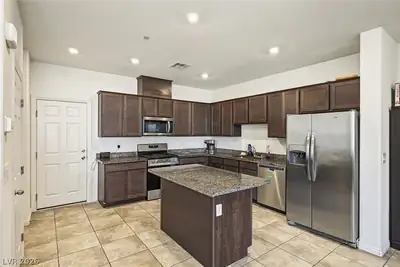 1180 Gypsum Hills Court, Henderson, NV 89002 Kitchen