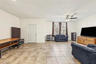 1180 Gypsum Hills Court, Henderson, NV 89002 Living Room
