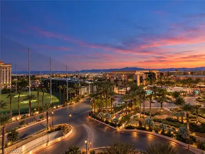 135 East HARMON Avenue 716 Las Vegas, NV 89109
